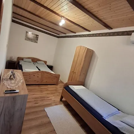 Faludi Vendeghaz Σπίτι διακοπών