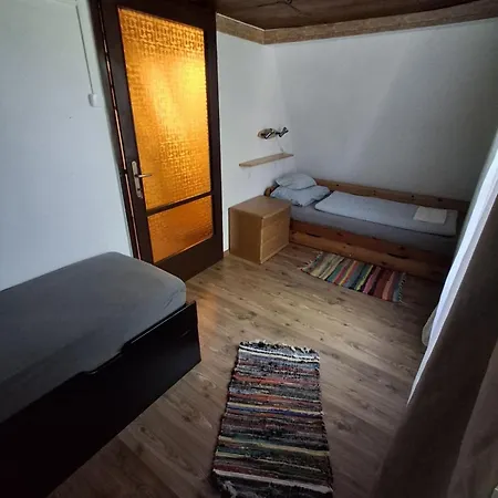 Faludi Vendeghaz * Vonyarcvashegy